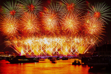 Phra Phuttha Yodfa Bridge or Memorial Bridge light up with fireworks event show. ‘Vijit Chao...