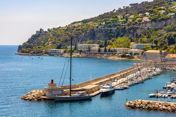 Photo sur Plexiglas Villefranche-sur-Mer, Côte d’Azur Panoramic view of harbor and yacht marina offshore Azure Cost of Mediterranean Sea in Villefranche-sur-Mer resort town in France