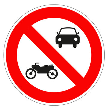 Panneau routier fran&ccedil;ais: Acc&egrave;s interdit aux v&eacute;hicules &agrave; moteur sauf cyclomoteurs 