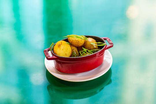 Baked baby potatoes with herbs