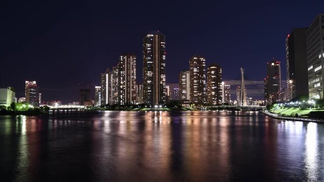 永代橋から望む大川端リバーシティ21のタイムラプス