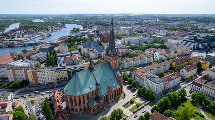Szczecin - aerial city landscape. The Chrobry shafts, the theater and the panorama of the city. Monuments and tourist attractions of the city of Szczecin: Hakena Terrace, Chrobrego Boulevard. - obrazy, fototapety, plakaty