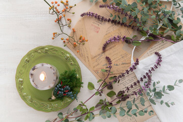 ドライフラワーとキャンドル