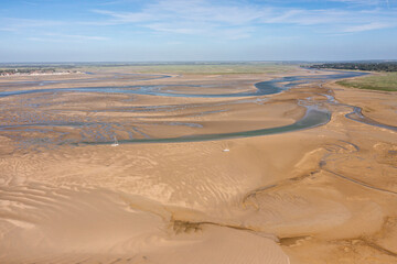 Vue aérienne des bancs de sable en baie de Somme