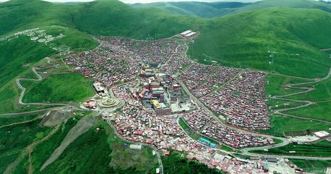 Seda Wuming Tibetan Buddhist Institute,Sichuan,China.