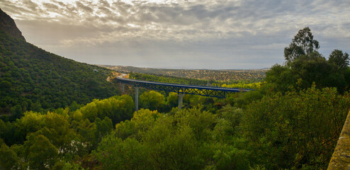 Bridge on N-430 as it passes through the Talarrubias Dam