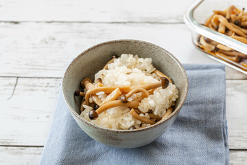 キノコの混ぜご飯