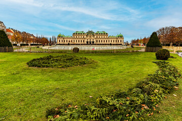 Cityscape with Schloss Belvedere in Vienna. Belvedere Castle and its Christmas market. - 552883022