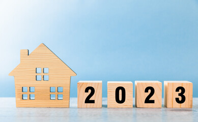 The figure of the house and the inscription 2023 on the cubes