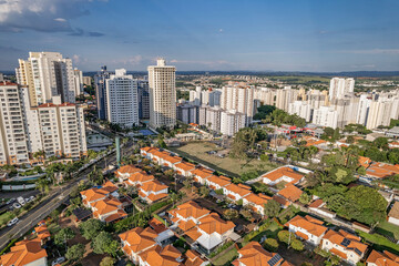 Chácara Primavera and Santo Antônio Mansions. Neighborhoods with several buildings, apartments, condominiums and modern structure located in the interior of the city of Campinas, São Paulo.