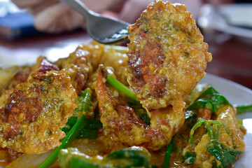 Soft shell crab with curry powder The color is beautiful and appetizing.