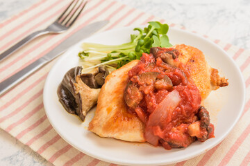 鶏肉のトマトソース