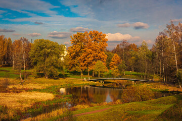Obraz premium Landscape park in Pavlovsk, Russia