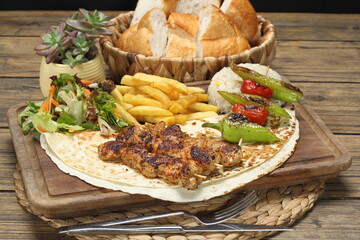 grilled chicken chops witk fires potatoes