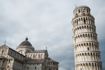 Fototapeta premium The leaning tower of Pisa and Piazza Del Duomo