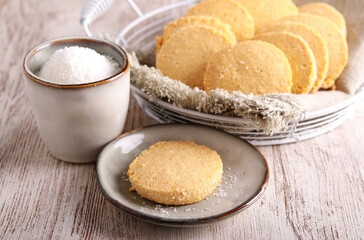 Coconut cookies, served