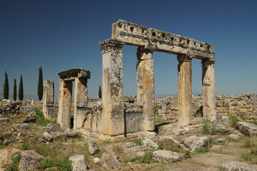 Fototapeta na wymiar Hierapolis Ancient City in Pamukkale, Denizli, Turkiye