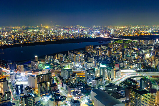 梅田スカイビルからの眺望 都会イメージ © パーシー