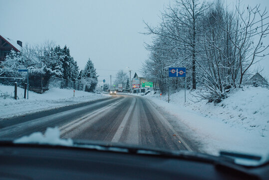 Zima, śnieg, atak zimy, śnieżyca, snow, biało, droga, odśnieżanie, zasypane drogi, mr&oacute;z, zima, biała