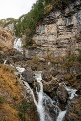 Wasserfall in den Alpen von Bayern Kuhflucht