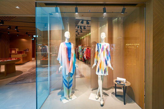 HONG KONG - JANUARY 26, 2016: shopwindow of Missoni store at Elements Shopping Mall. Elements is a large shopping mall located on 1 Austin Road West, Tsim Sha Tsui, Kowloon, Hong Kong