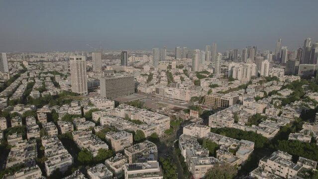 Tel Aviv Municipality building - Push in shoot #008