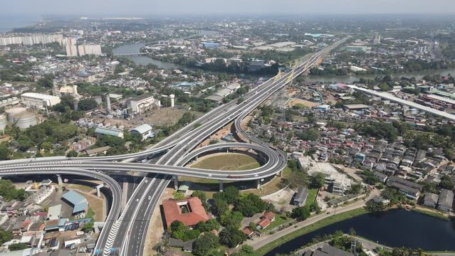 4K Resolution Drone shot of New Kelani Bridge, Colombo&rsquo;s new gateway: a Japan-Sri Lanka friendship bridge. Situated in Peliyagoda, Colombo, Sri Lanka.
