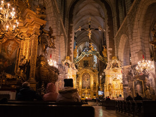 Fototapeta na wymiar beautiful interior of catholic church in krakow