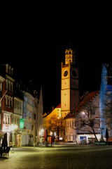 Fototapeta premium Stadtturm bei Nacht