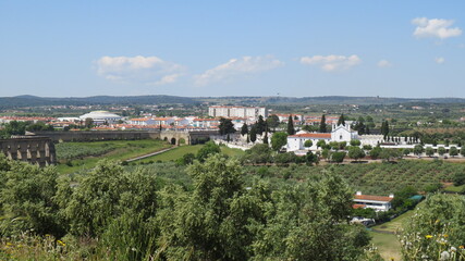 Obraz na płótnie Canvas Vista das muralhas da cidade fortificada em Elvas, Portugal preservada e histórica.