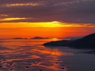 万葉の岬から見る播磨灘の夕景
