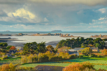 Fototapeta premium Joli paysage de la côte bretonne à Buguélès-Penvénan 