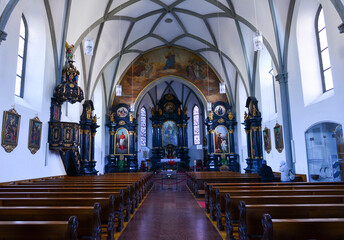 Fototapeta na wymiar Innenansicht Laurentiuskirche in der Stadt Bludenz, Vorarlberg (Österreich)
