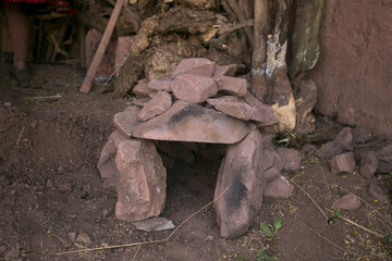 To prepare the Pachamanca ceremony, first you have to prepare an oven with stones that are going to heat up for 4 hours.