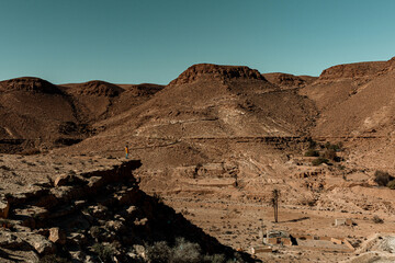 Paysage du désert tunisien dans le vallée de Matmata