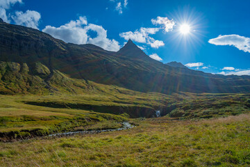 Fototapeta na wymiar Landscape of the East Fjords (Iceland)