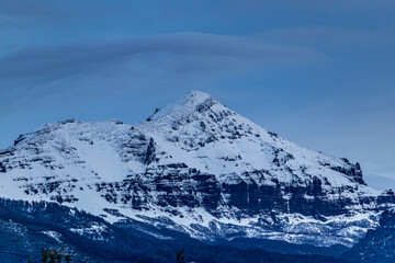 Monta&ntilde;a nevada