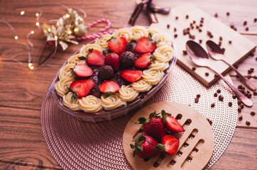 cake with strawberries