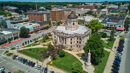 Bloomington Indiana aerial of stunning courthouse on the square - obrazy, fototapety, plakaty
