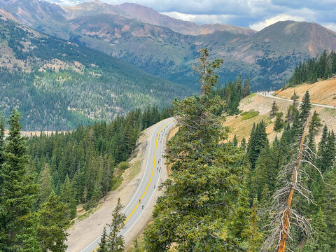  Loveland Pass Cyclists