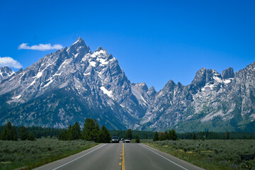 Fototapeta premium road to the Grand Teton mountains 