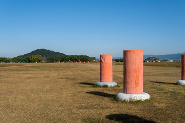 藤原宮朝堂院南門跡から見る耳成山【大和三山】／日本奈良県橿原市