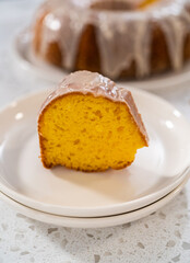 Simple vanilla bundt cake from box cake