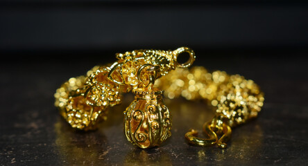 gold, necklace, jewelry, fashion,