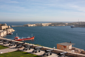 Fototapeta na wymiar grand harbour in malta