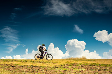 Fototapeta na wymiar Mount Baldo (Monte Baldo) panorama wiev,Panorama of the mountains, biker