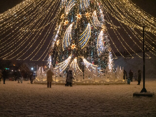 christmas tree in snow