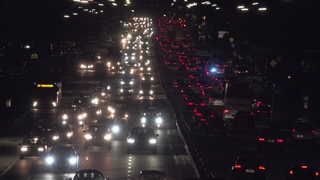 Car traffic lights in the night city
