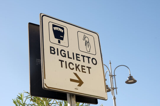 Ticket pargheggio