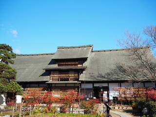 江戸時代後期の民家と屋敷構えをそのまま残した歴史公園（甘草屋敷）